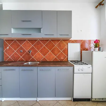 4 Bedroom Front In Dom wakacyjny Pupnat